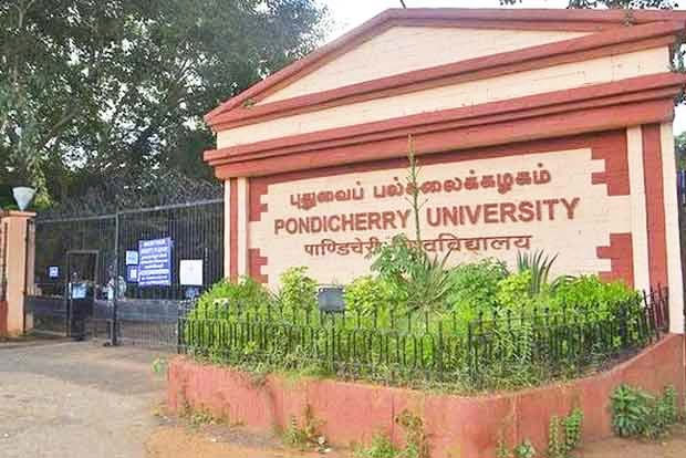 Students urge Pondy Univ to roll back fee hike