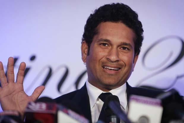 Sachin gears up to come out of retirement and face Ellyse