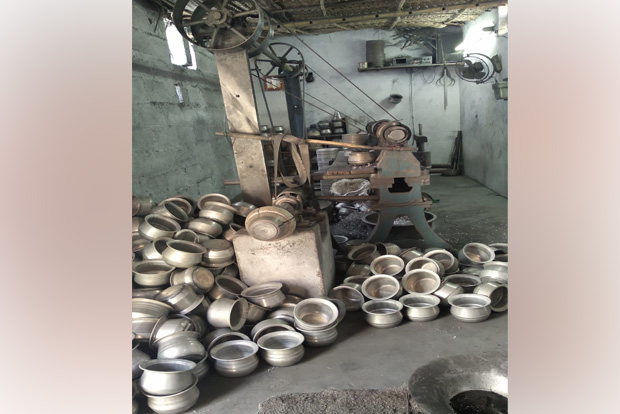 Vellore aluminium vessel manufacturers hit by ‘viral fever’ Vellore aluminium vessel manufacturers hit by ‘viral fever’