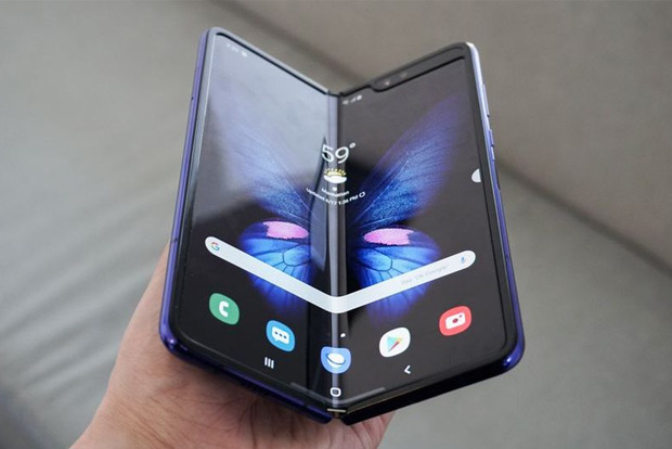 Samsung unveils its second foldable phone Galaxy Z Flip
