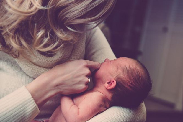 Breast milk boosts brain development in babies Breast milk boosts brain development in babies