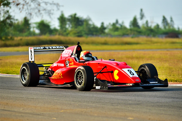 Pole position for Amendola at MRF Challenge