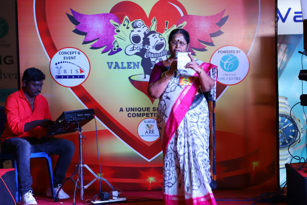 Over 800 elderly take the stage to show off musical flair in competition