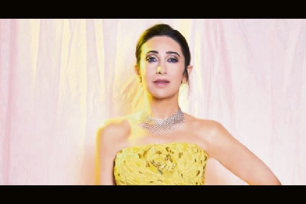 Karisma posts pics on dad Randhir Kapoors bday Karisma posts pics on dad Randhir Kapoors bday