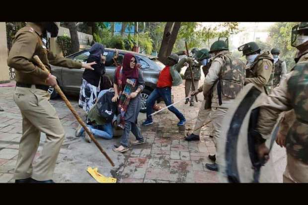 Delhi HC notice to Centre on plea in Jamia violence