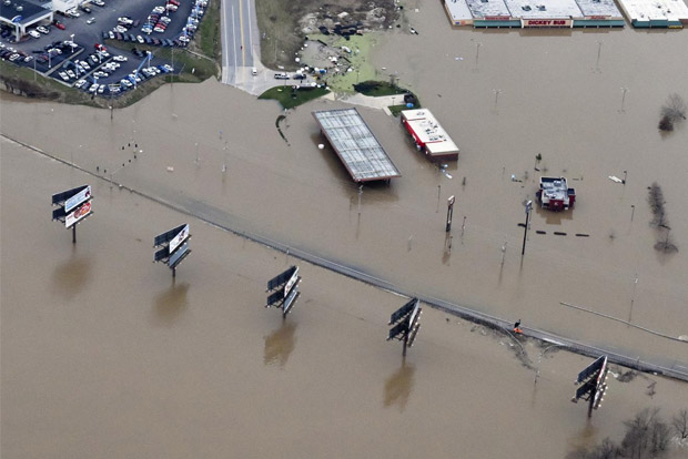 Flooding affects hundreds of homes, businesses in Mississippi