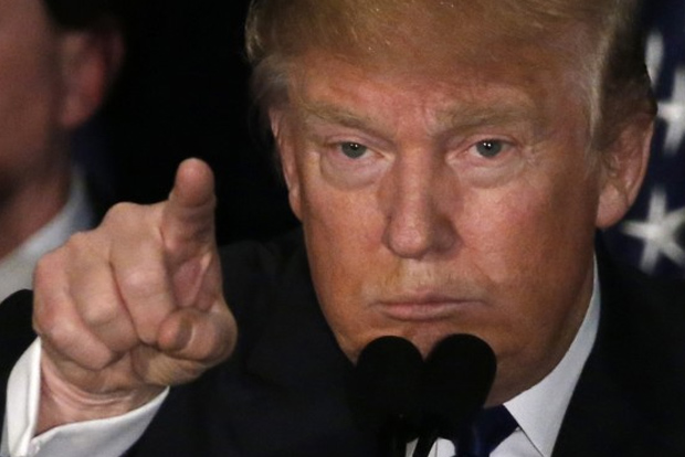 Trump slams S.Korean film Parasite, Brad Pitt at rally