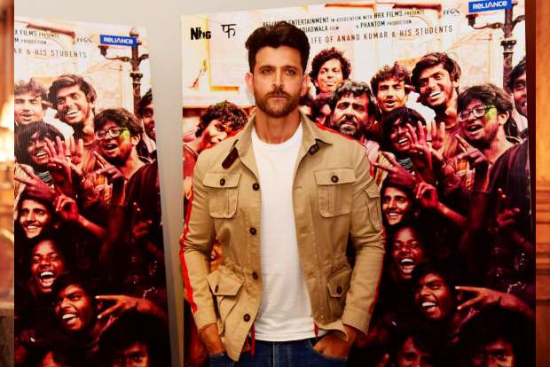 Hrithik Roshan stands up for student bullied over stutter Hrithik Roshan stands up for student bullied over stutter