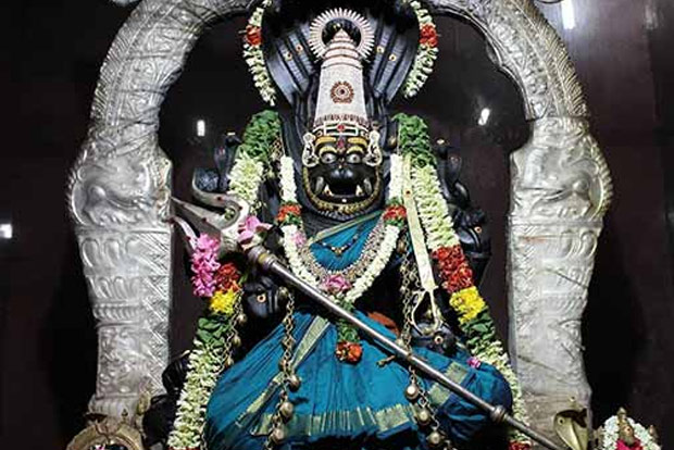 Chant Prathyangira Devi mantra for your mental strength Chant Prathyangira Devi mantra for your mental strength