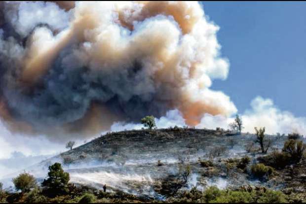 Australia bushfire toll increases to 21