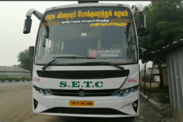 Conductor falls from bus, dies