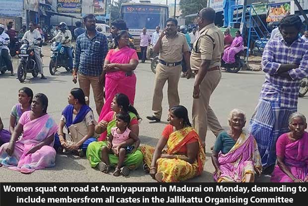 Avaniyapuram residents block traffic as jallikattu row intensifies