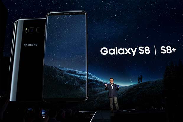 Samsung launches Galaxy Chromebook at CES 2020 Samsung launches Galaxy Chromebook at CES 2020