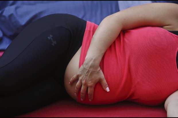 Overweight pregnancies up risk of maternal midlife obesity