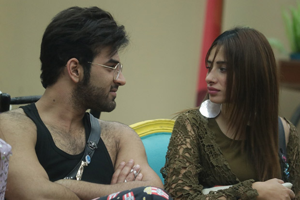 Bigg Boss 13: Sidharth spots love bite on Mahiras neck