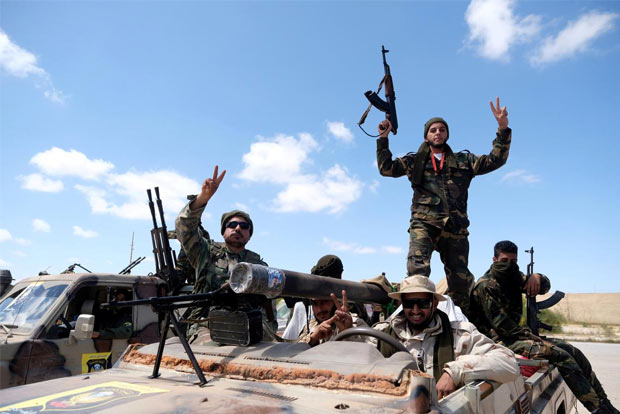 Rival Libyan forces clash west of Sirte