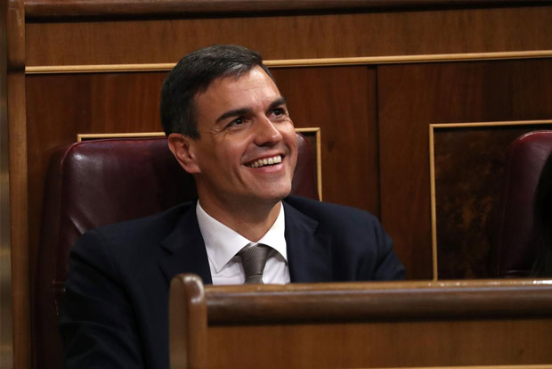 Pedro Sanchez sworn in as PM as Spain gets first coalition