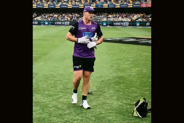 Child suffering from brain cancer flips bat in BBL Child suffering from brain cancer flips bat in BBL