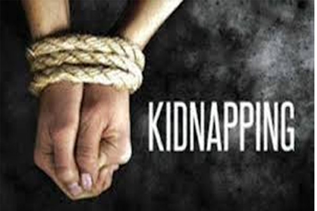 Man arrested for kidnapping minor