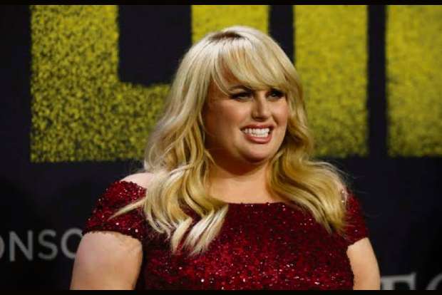 Rebel Wilson flaunts weight loss