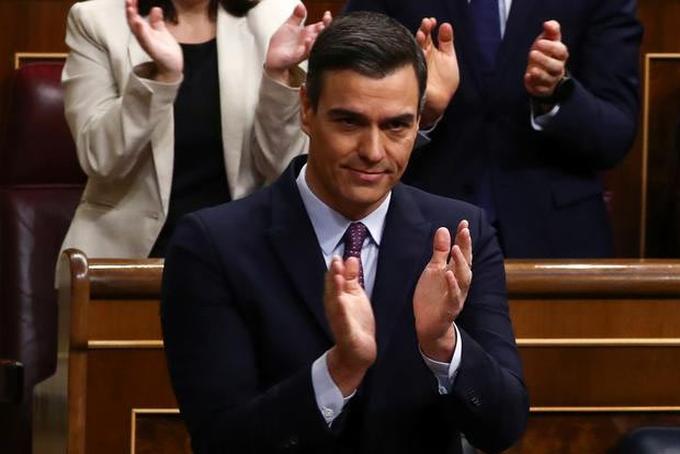 Spanish PM unveils new cabinet