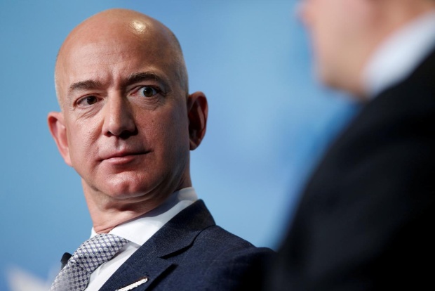 Amazons Bezos begins India visit