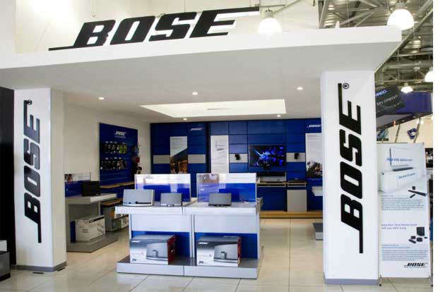 ﻿Bose to close all 119 retail stores