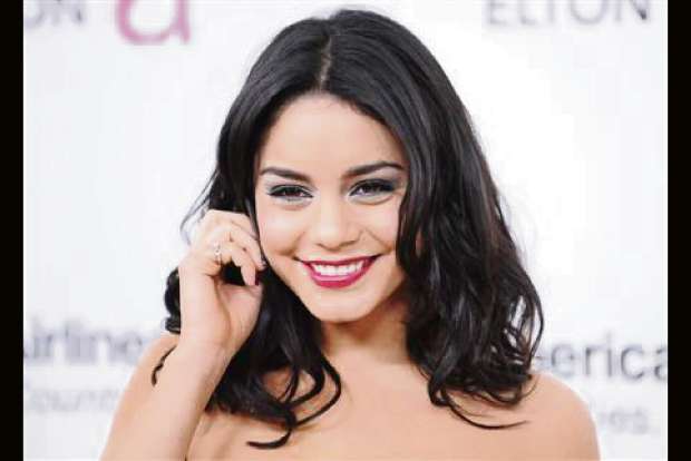 Vanessa Hudgens, Austin Butlers split an outcome of distance