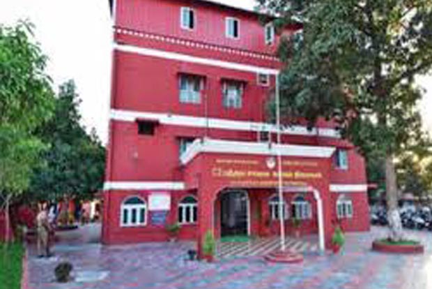 Kovai Race Course police station wins top laurels in state Kovai Race Course police station wins top laurels in state