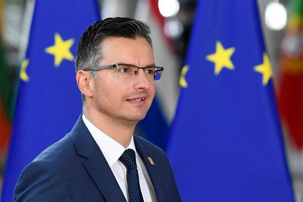 Slovenias prime minister announces resignation