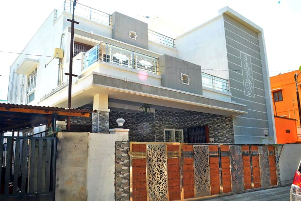 100 sovereign, Rs 10L looted from Kovai bizman’s house