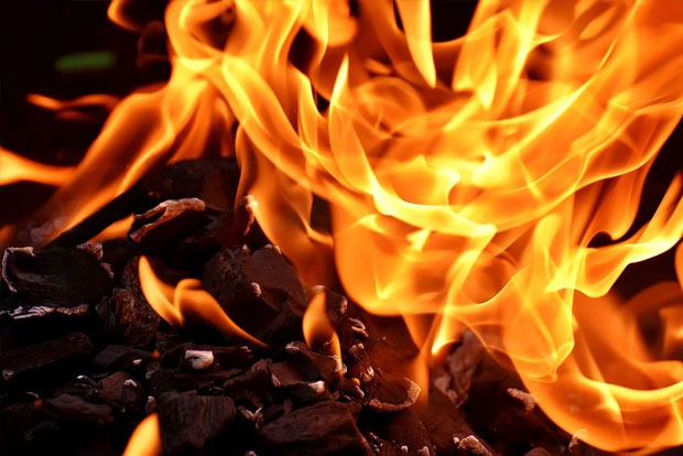 Alabama fire chief confirms 8 deaths in boat dock blaze Alabama fire chief confirms 8 deaths in boat dock blaze