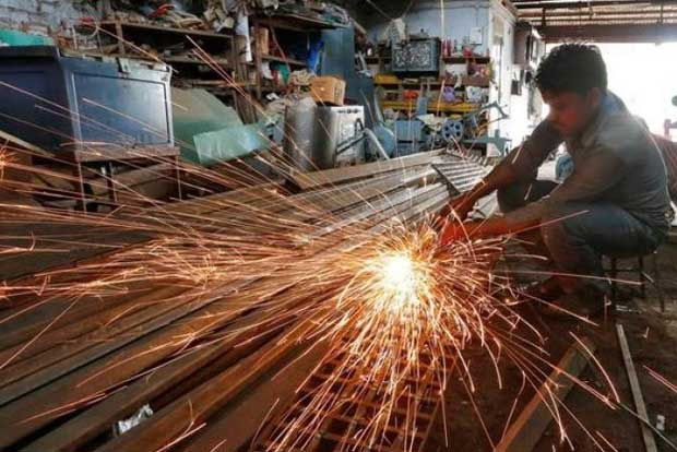 Indias core industries output rises in December