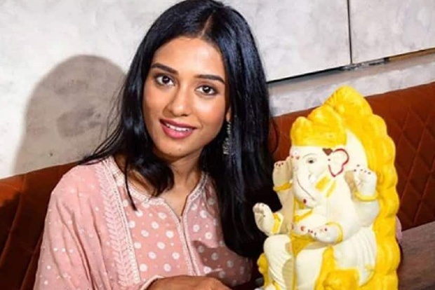 Amrita Rao roots for eco-conscious Ganesh Chaturthi celebration