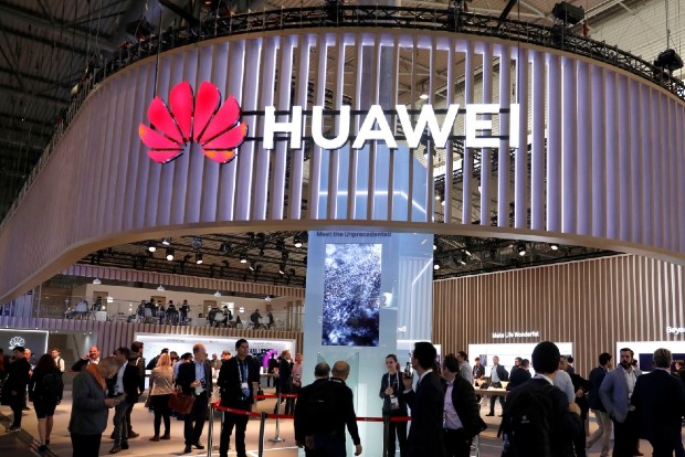 Huawei Mate X2 to launch in 2020 with 120Hz display: Report