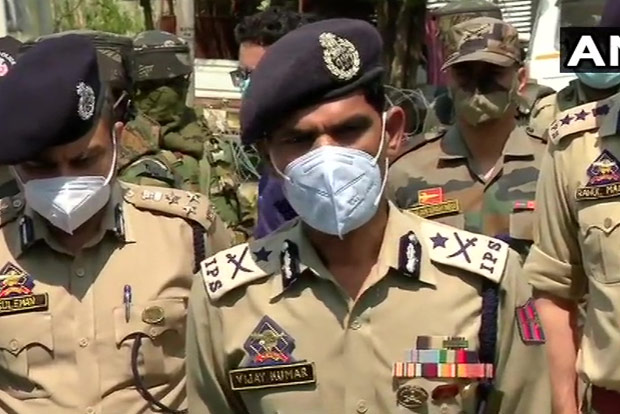 Lashkar-e-Taiba behind murder of Kashmir BJP leader Lashkar-e-Taiba behind murder of Kashmir BJP leader