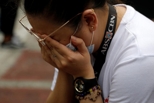 Philippine lawmakers block license bid for broadcaster that angered Duterte Philippine lawmakers block license bid for broadcaster that angered Duterte