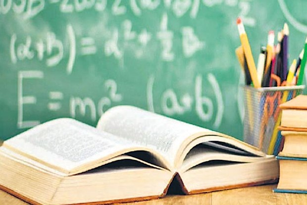 Foreign students weigh the risk of attendance vs losing visas