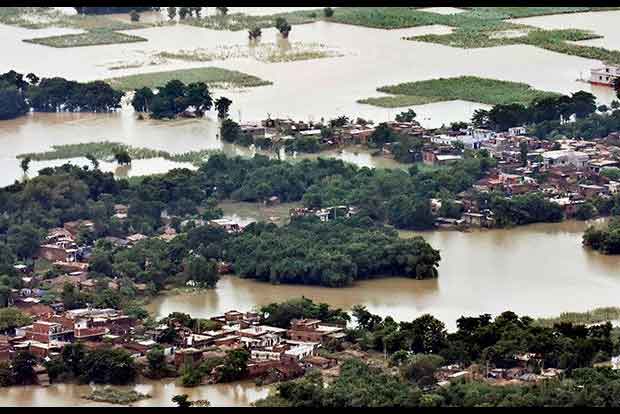 Bihar rivers in spate, 30 blocks affected by floods Bihar rivers in spate, 30 blocks affected by floods