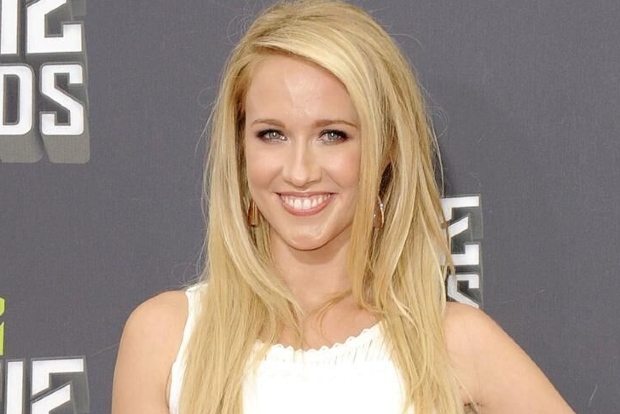 Anna Camp: Contracted Covid-19 after not wearing mask just once