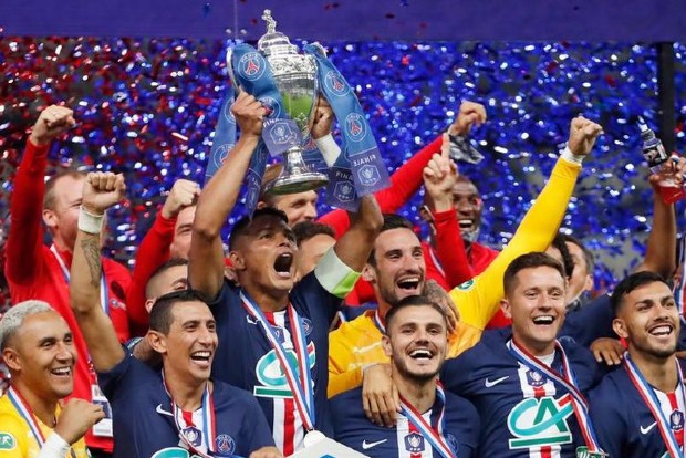 PSG win French Cup title, but lose Mbappe to injury
