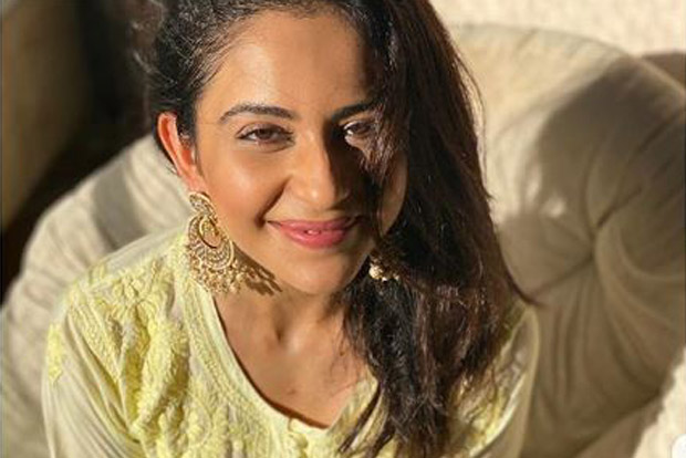 Rakul Preet posts various moods on getting 14mn Instagram followers Rakul Preet posts various moods on getting 14mn Instagram followers