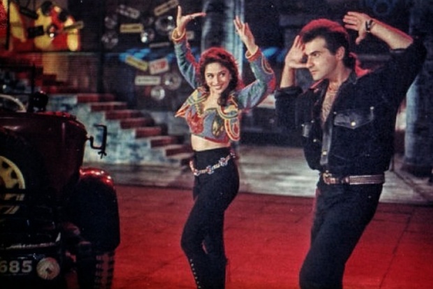 Madhuri Dixit celebrates 25 years of her film Raja Madhuri Dixit celebrates 25 years of her film Raja