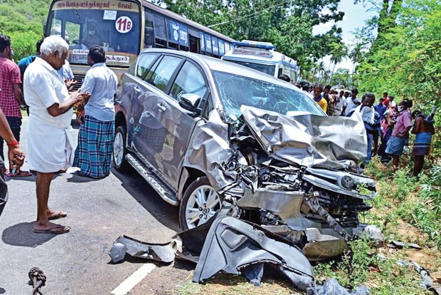 6 die in two mishaps in Erode, Salem