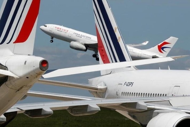 China eases flight curbs after US order targeting Chinese carriers