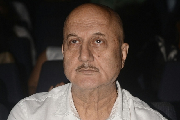 Anupam Kher launches his website on completing 39 years as actor