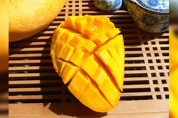 Mango-walnut delicacies for summer Mango-walnut delicacies for summer