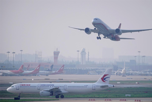 U.S. will allow Chinese passenger carriers two flights per week