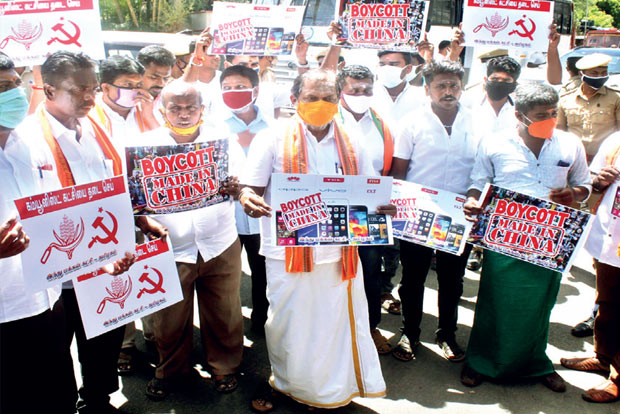 Hindu Makkal Katchi flays border action, breaks China products during stir