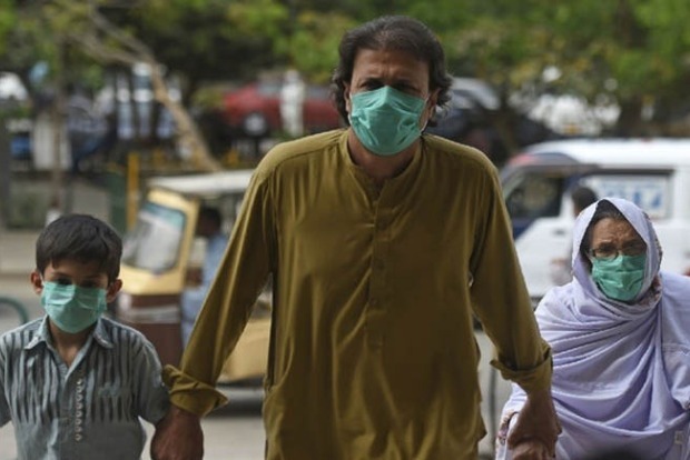 COVID-19 likely to leave 3mn Pakistanis jobless COVID-19 likely to leave 3mn Pakistanis jobless